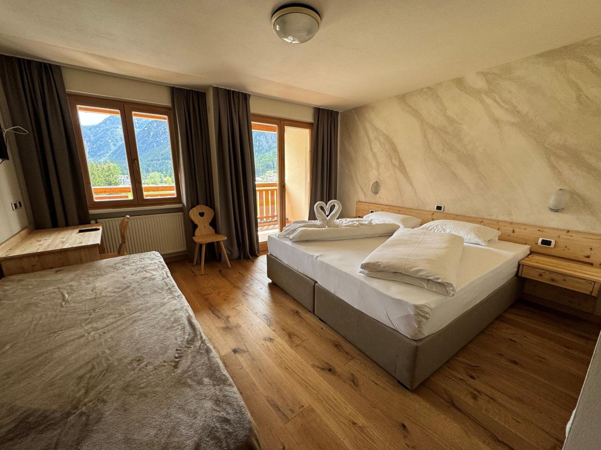 Hotel Savoia Dobbiaco Esterno foto