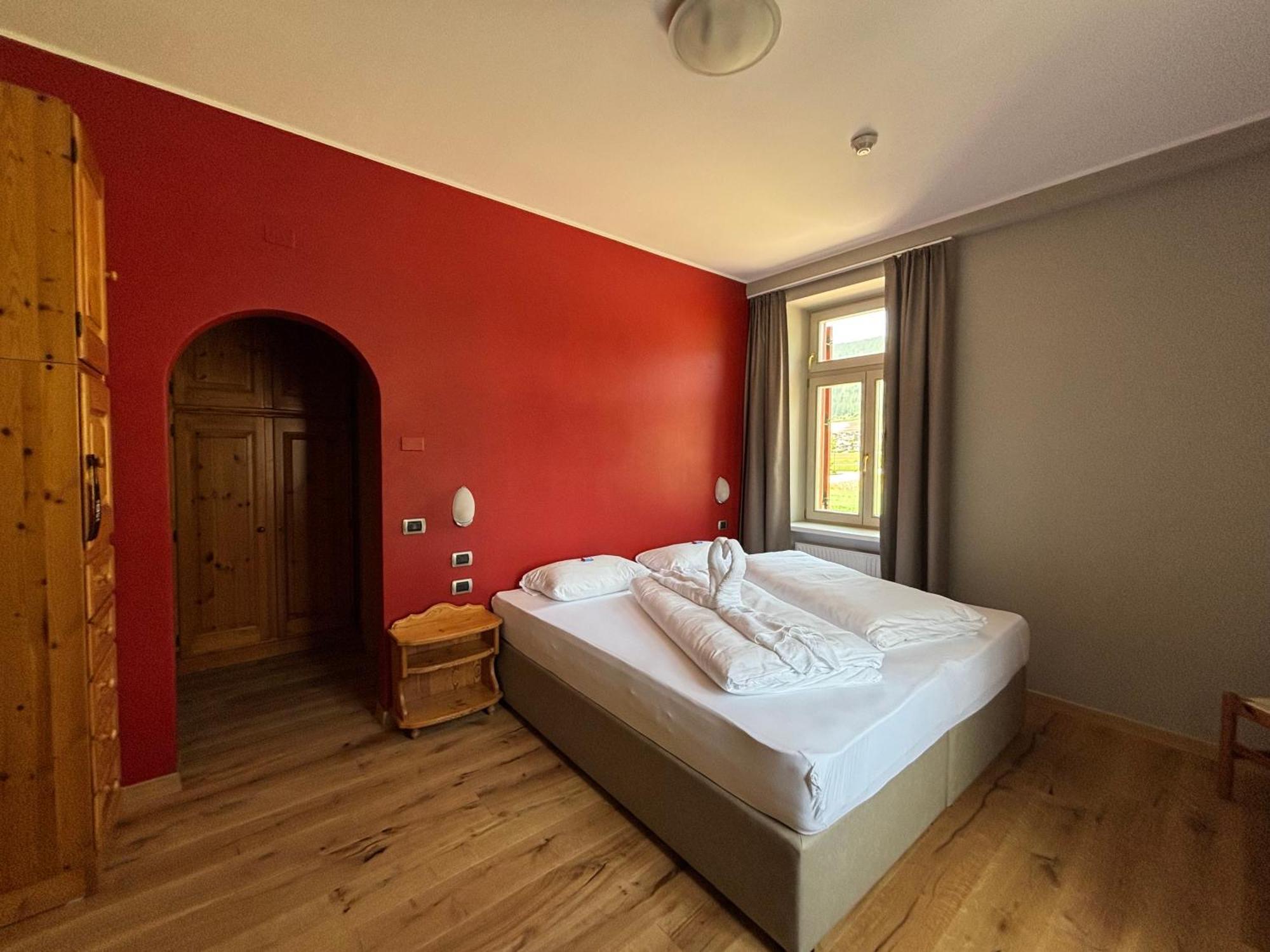 Hotel Savoia Dobbiaco Esterno foto